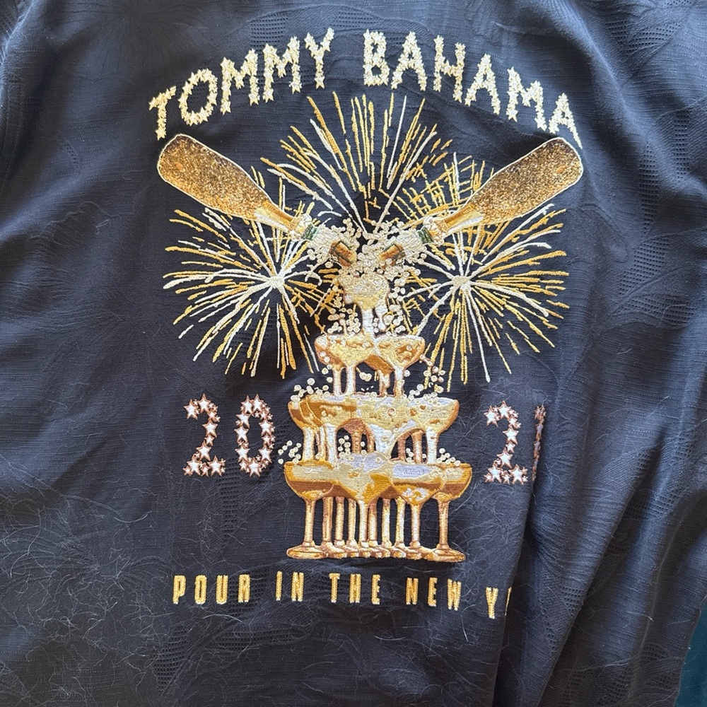 Tommy Bahama Black and Gold New Year’s edition, 2021 Limited edition, silk Shirt